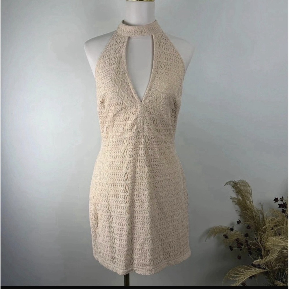 The Room Lace Halter Mini Dress Large L Beige Tan Crochet Boho Keyhole Neckline